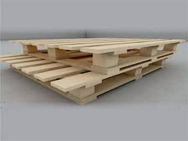 طراحی سقف با استفاده از پالت چوبی